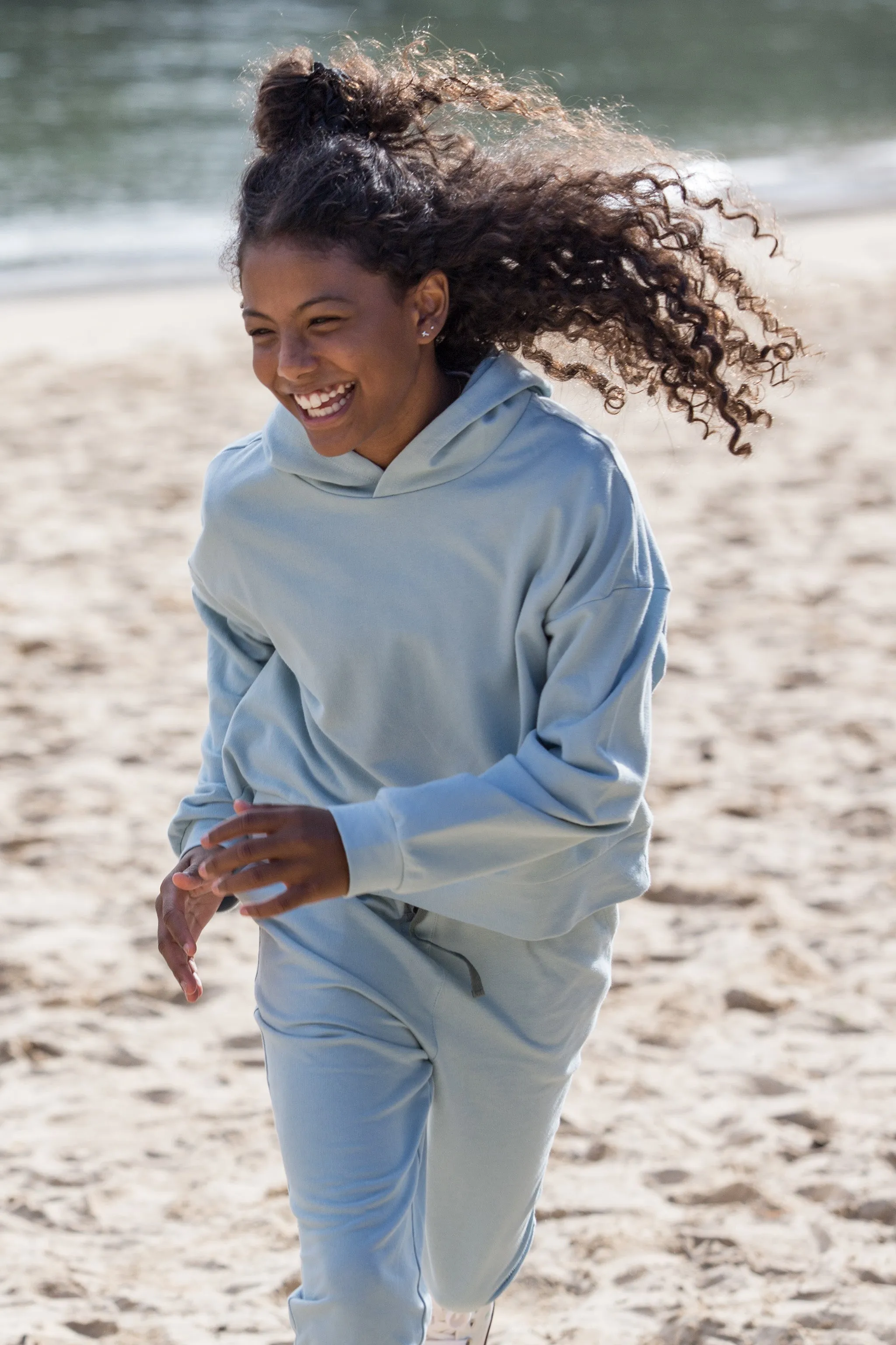 VENICE BEACH HOODIE AND SWEATPANTS IN SOFT SKY BLUE